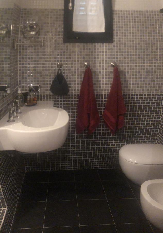 Little Liberty Loft Apartment บาร์เบริโน ดิ มูเจลโล ภายนอก รูปภาพ